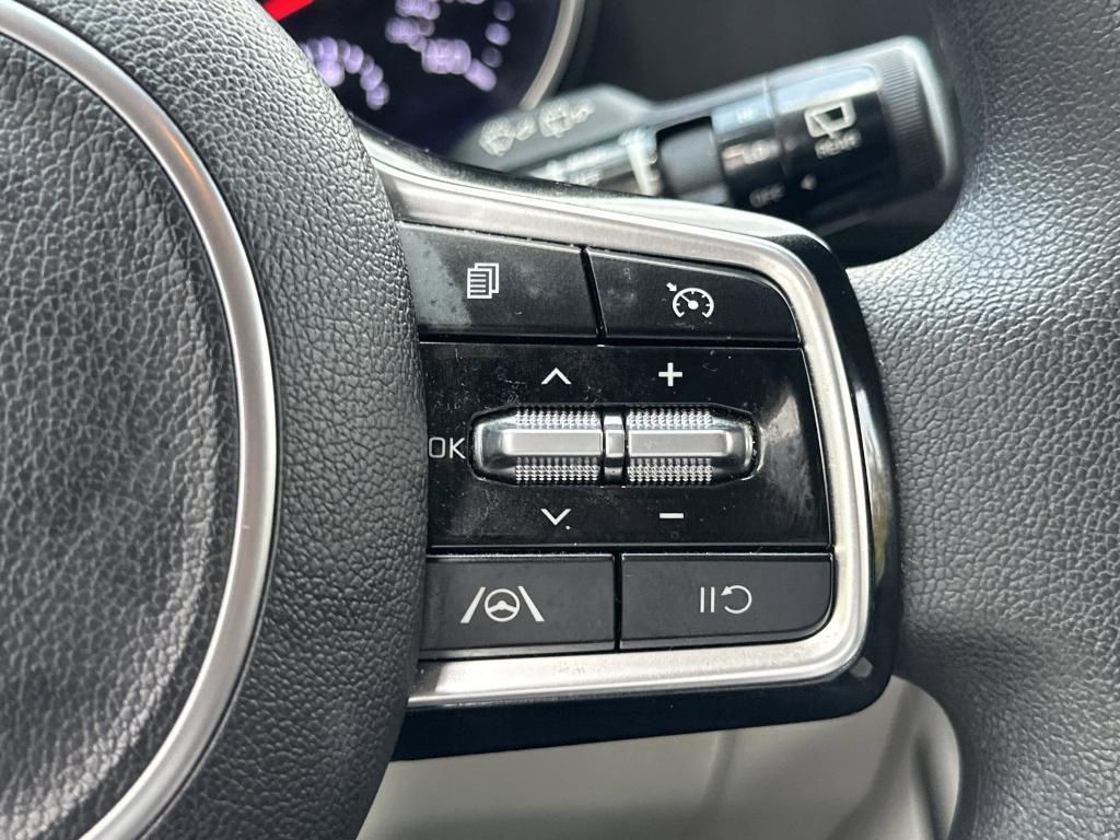 used 2022 Kia Carnival car, priced at $22,958