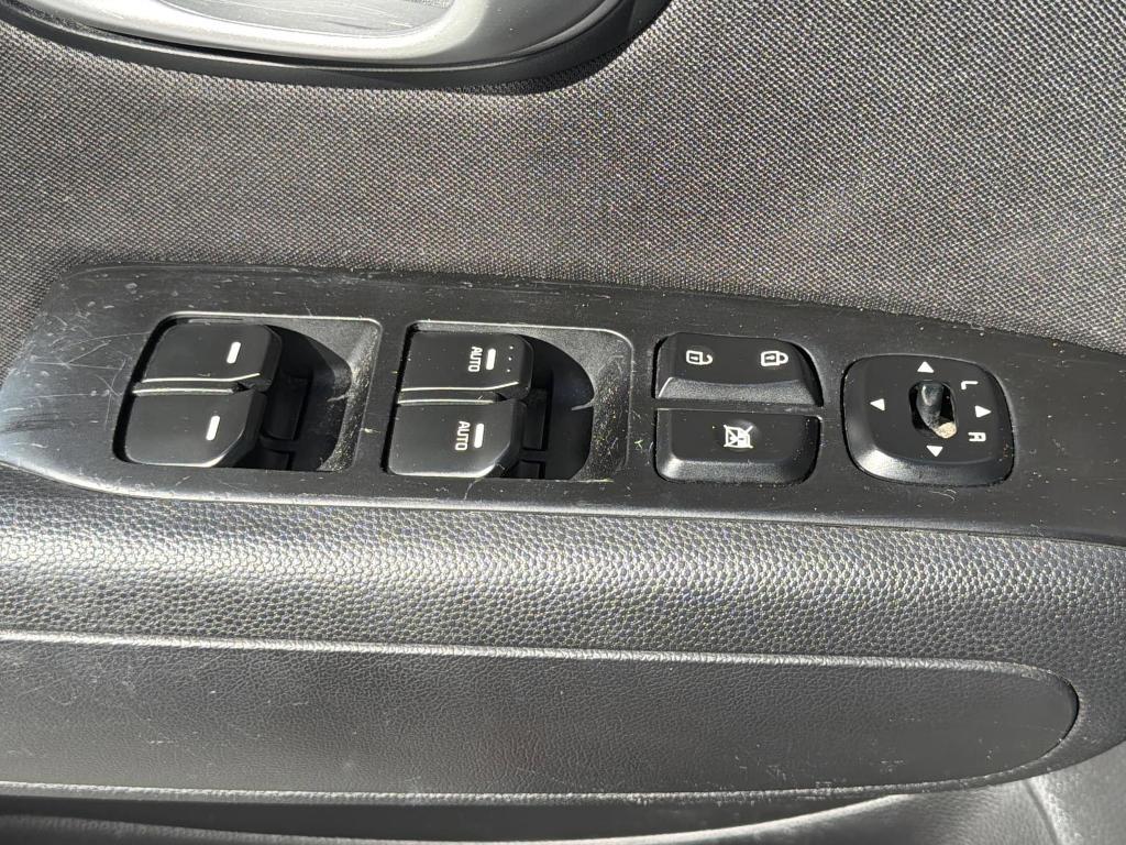 used 2015 Kia Soul car, priced at $8,950