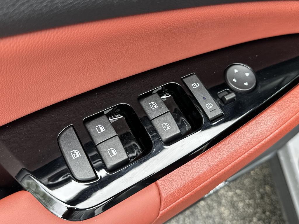 new 2025 Kia Sportage car, priced at $33,141