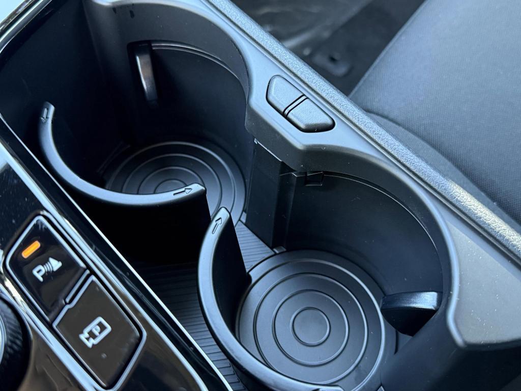 new 2025 Kia Sportage Hybrid car, priced at $28,633