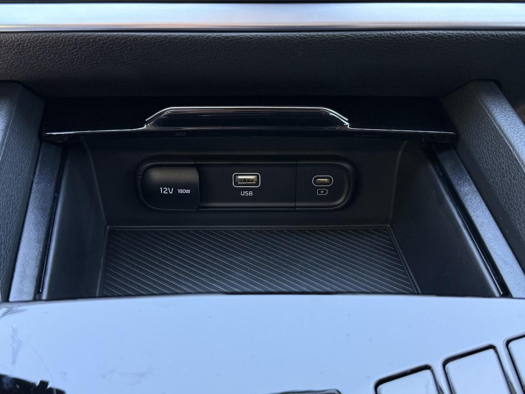 new 2025 Kia Sportage Hybrid car, priced at $28,633