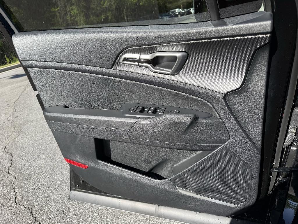 new 2025 Kia Sportage Hybrid car, priced at $28,633