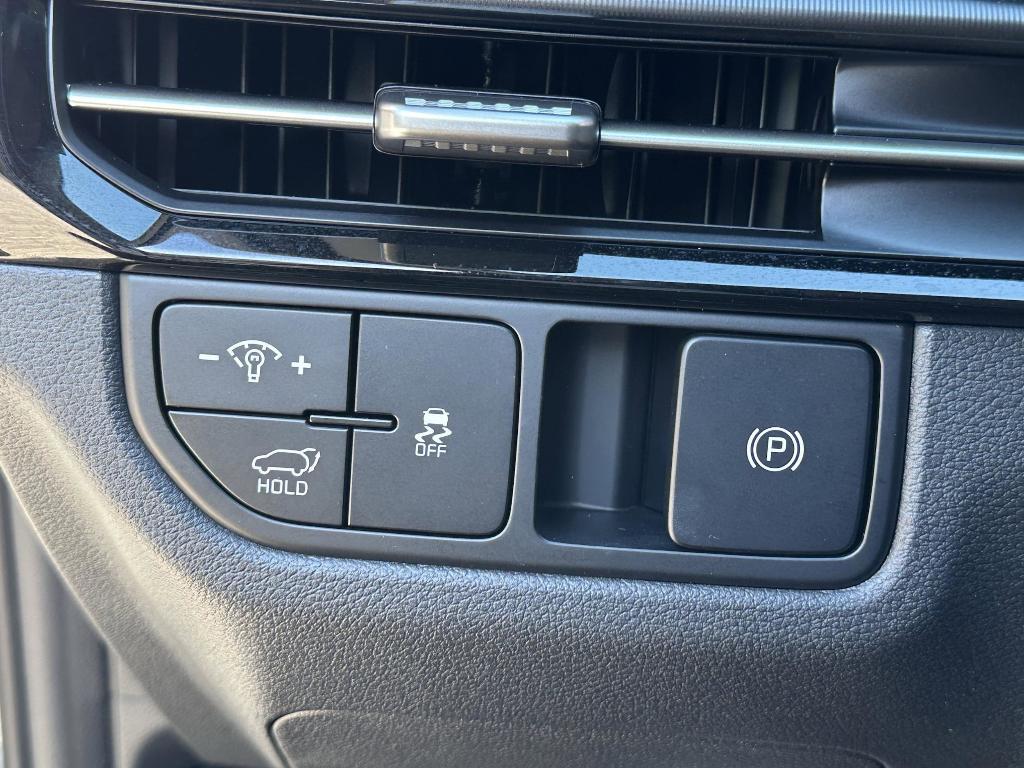 new 2026 Kia Sportage Hybrid car, priced at $35,416