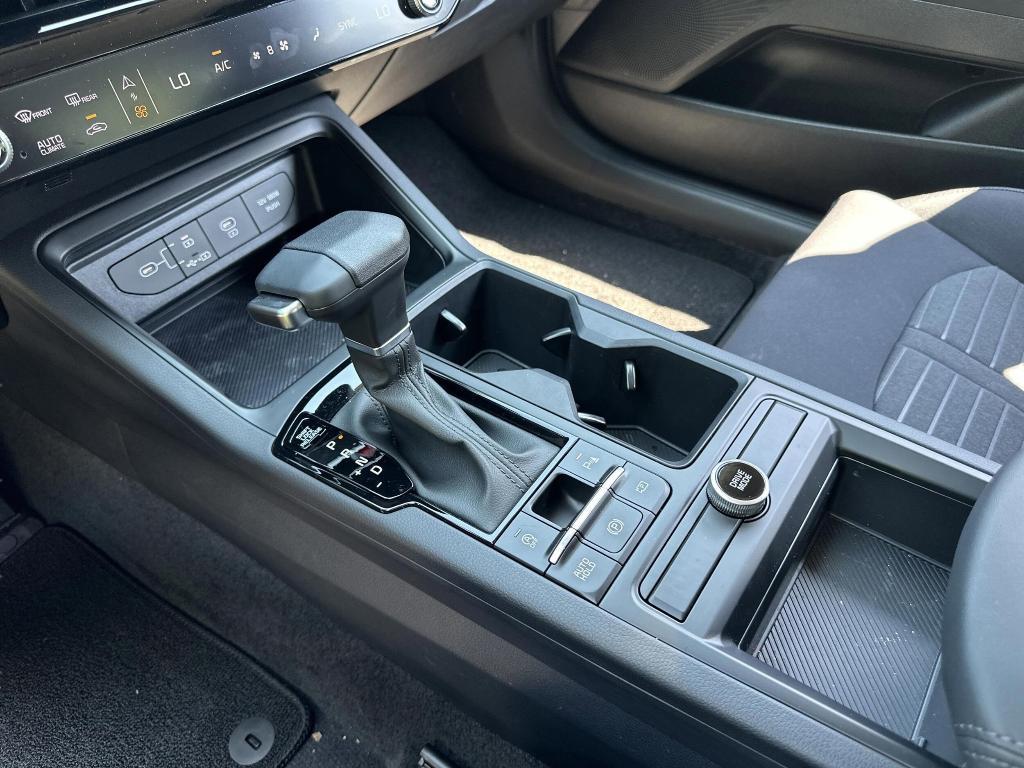 new 2025 Kia K5 car, priced at $27,123