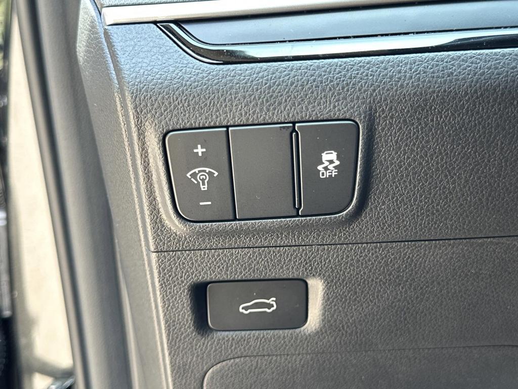 new 2025 Kia K5 car, priced at $27,123