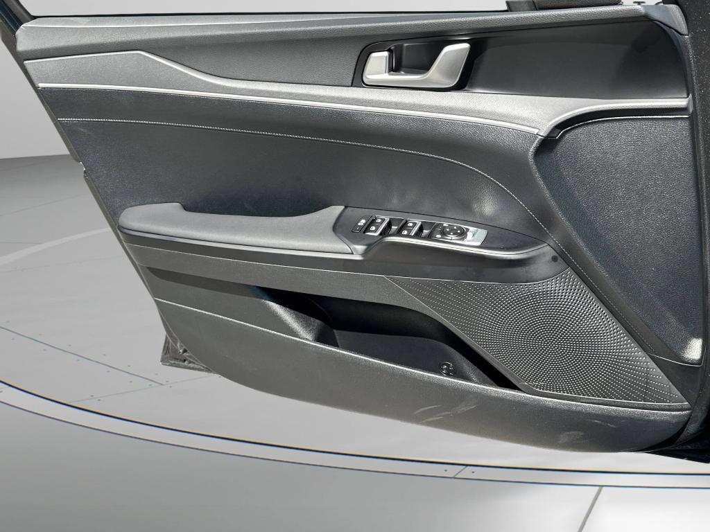 new 2025 Kia K5 car, priced at $27,123