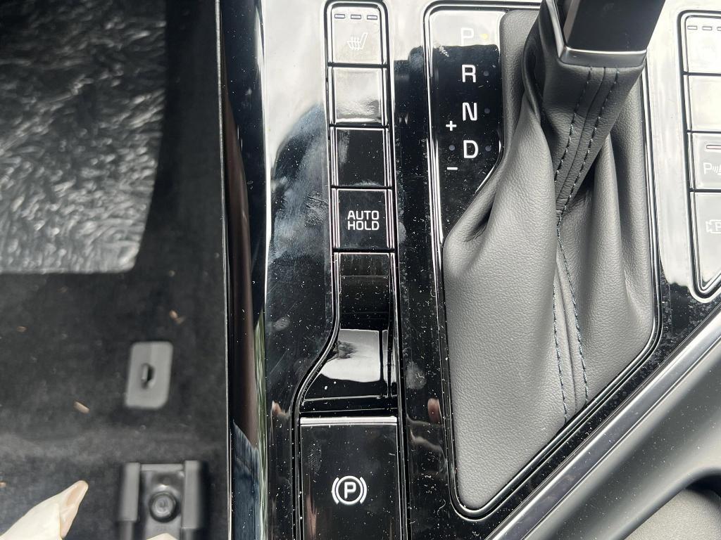 new 2024 Kia Niro car, priced at $25,000