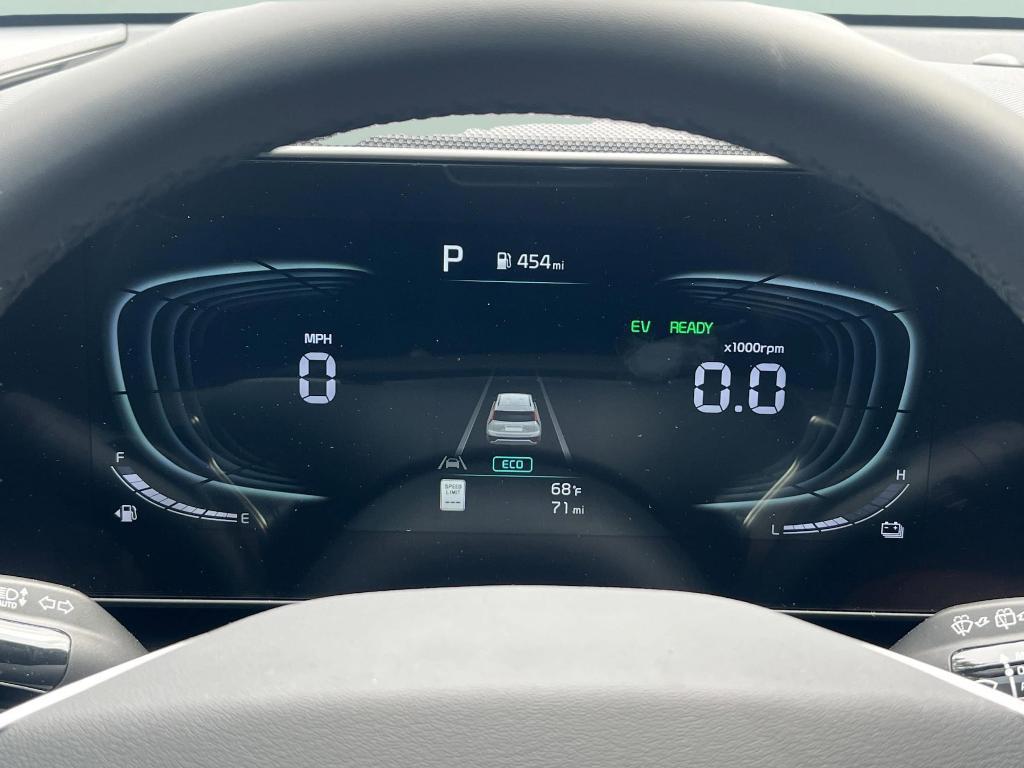 new 2024 Kia Niro car, priced at $25,000