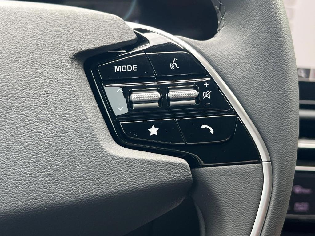 new 2024 Kia Niro car, priced at $25,000