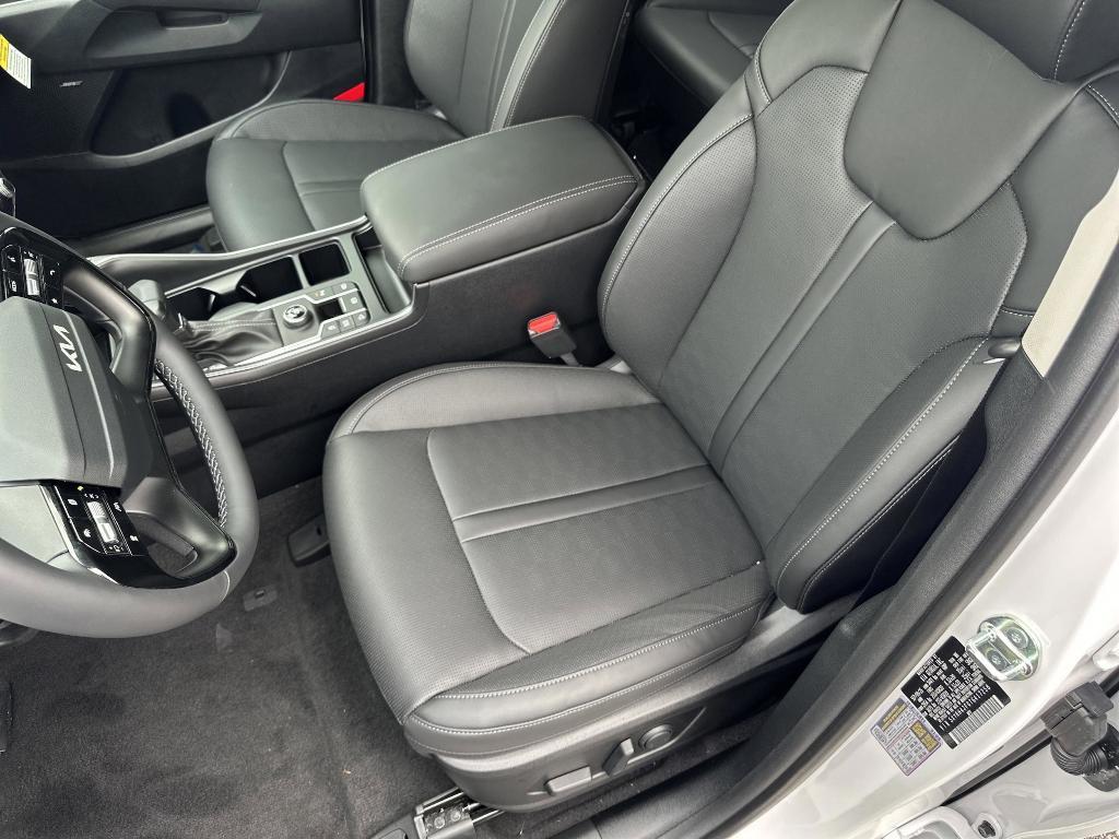 new 2026 Kia Sorento car, priced at $40,698