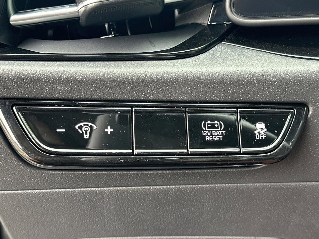 new 2025 Kia Niro car, priced at $29,500