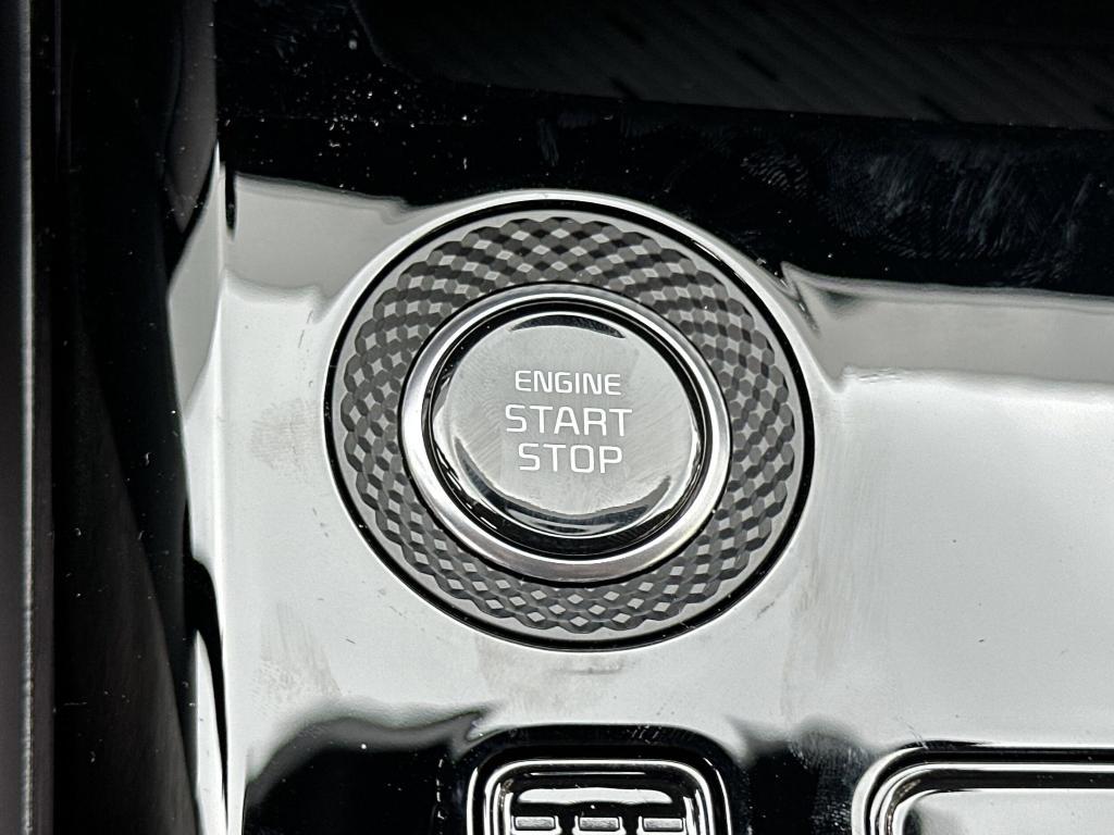 new 2025 Kia Niro car, priced at $29,500