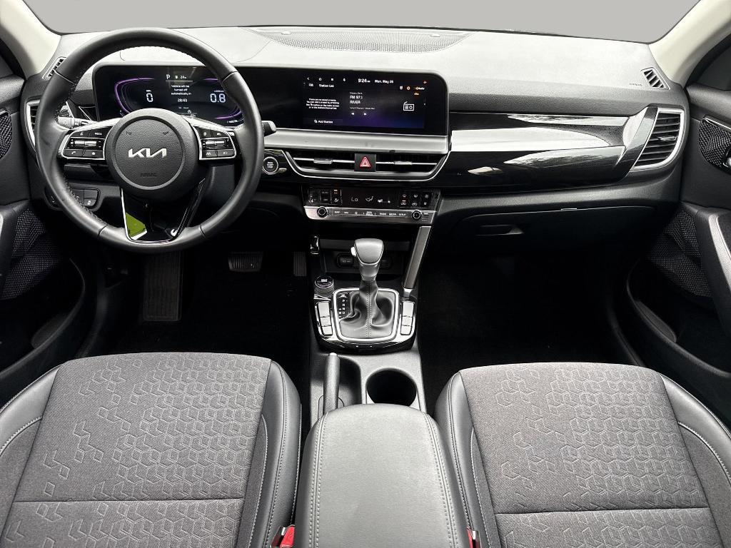 used 2025 Kia Seltos car, priced at $24,000
