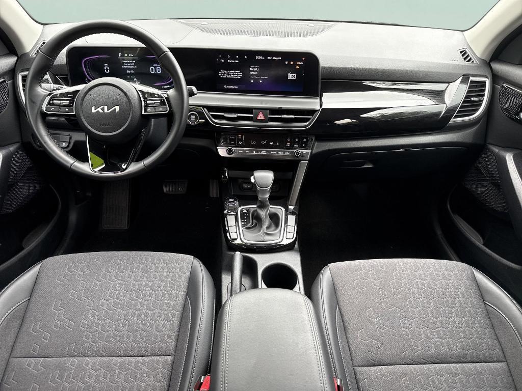 used 2025 Kia Seltos car, priced at $21,988