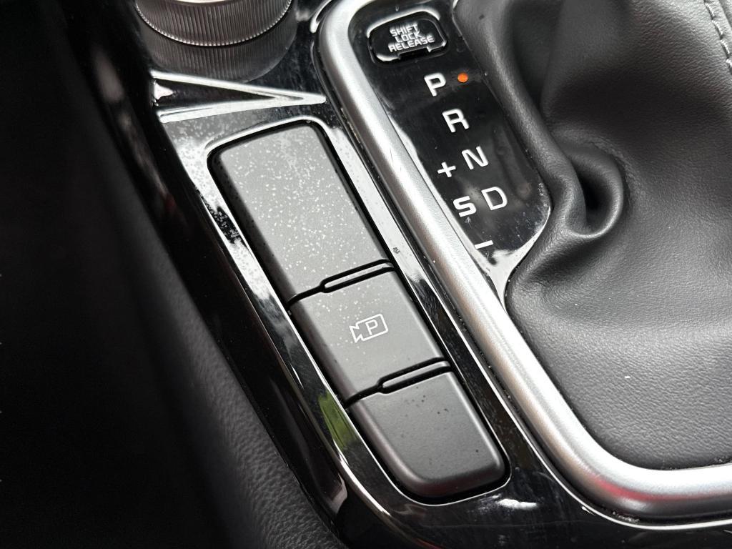 used 2025 Kia Seltos car, priced at $21,988
