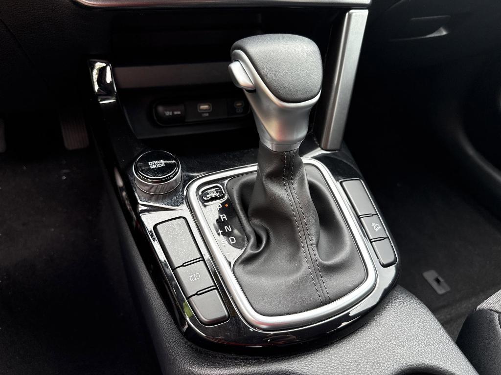 used 2025 Kia Seltos car, priced at $24,000