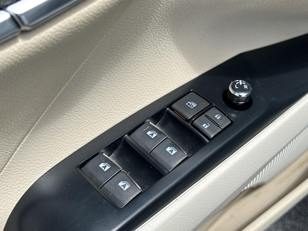 used 2019 Toyota Camry car, priced at $19,672