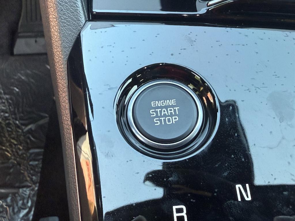 new 2025 Kia Sportage Hybrid car, priced at $37,516