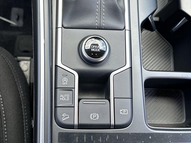 new 2025 Kia Sorento car, priced at $32,281