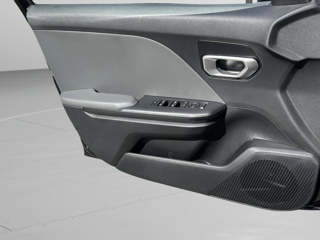 new 2025 Kia K4 car, priced at $23,156