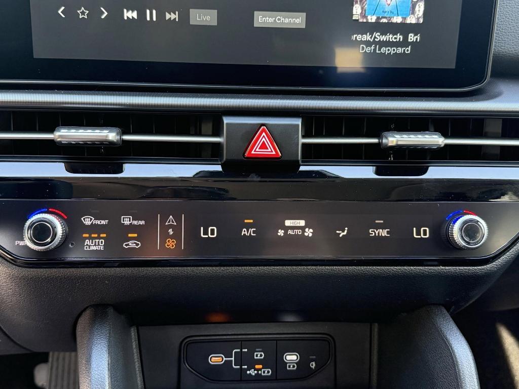new 2026 Kia Sportage car, priced at $32,000