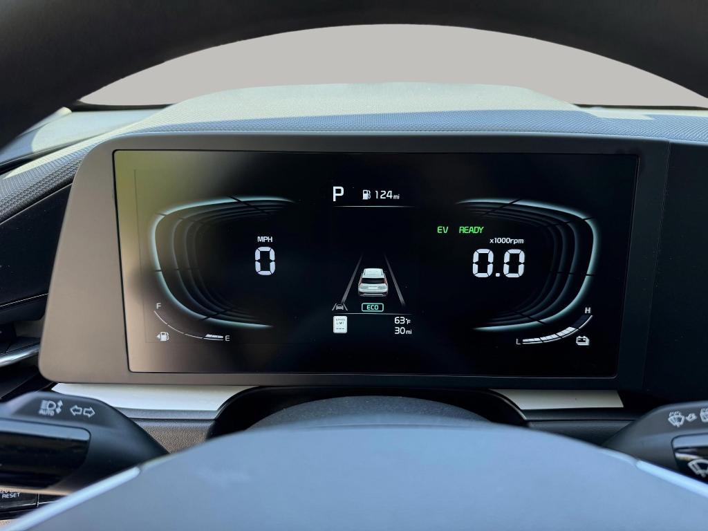 new 2025 Kia Niro car, priced at $28,011