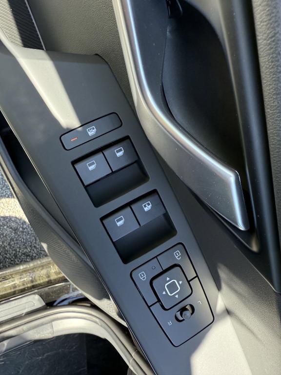 new 2025 Kia Niro car, priced at $28,011