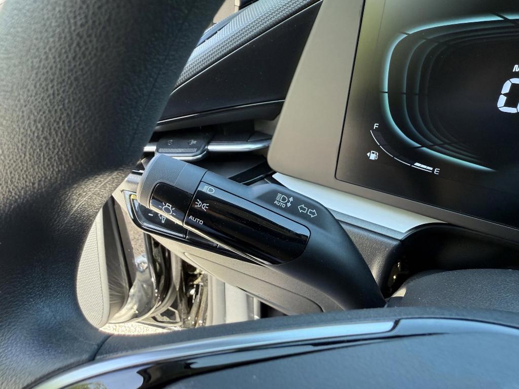 new 2025 Kia Niro car, priced at $28,011