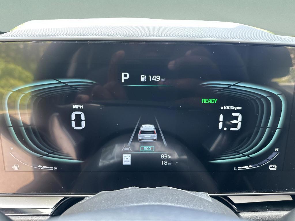 new 2025 Kia Niro car, priced at $29,000