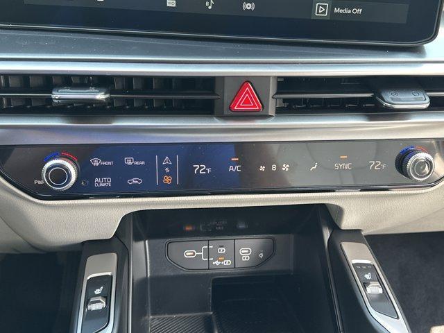new 2025 Kia Sorento car, priced at $37,435