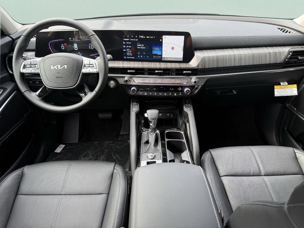 new 2025 Kia Telluride car, priced at $42,304