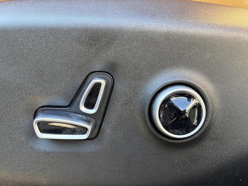 used 2021 Chrysler Pacifica car, priced at $26,990