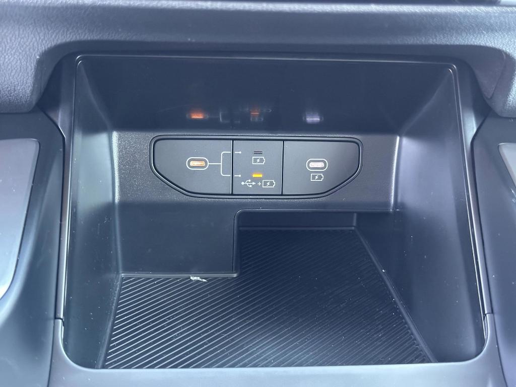 new 2026 Kia Sorento car, priced at $32,656