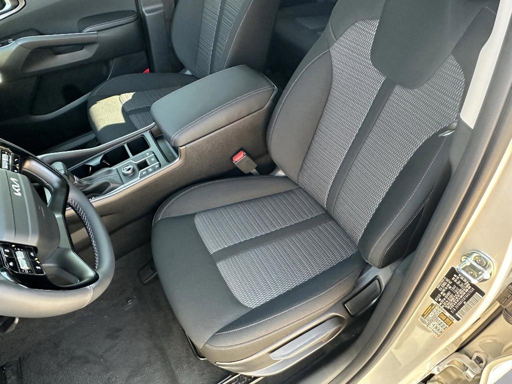 new 2026 Kia Sorento car, priced at $32,656