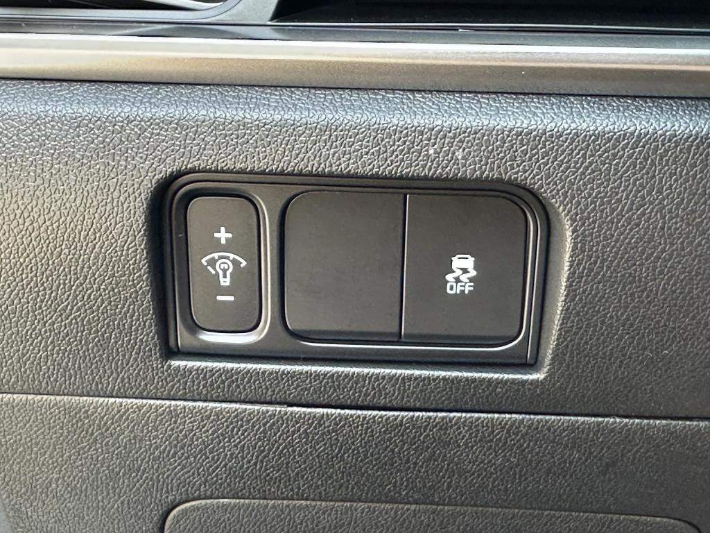 new 2026 Kia Sorento car, priced at $32,656