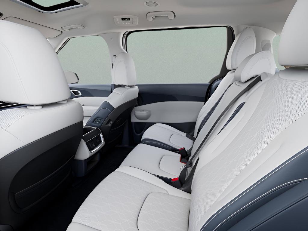 new 2026 Kia Carnival Hybrid car