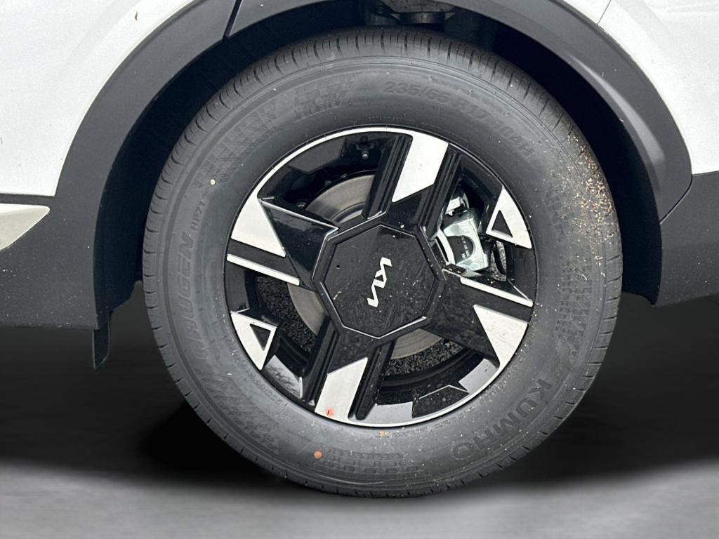 new 2026 Kia Sportage car, priced at $30,405
