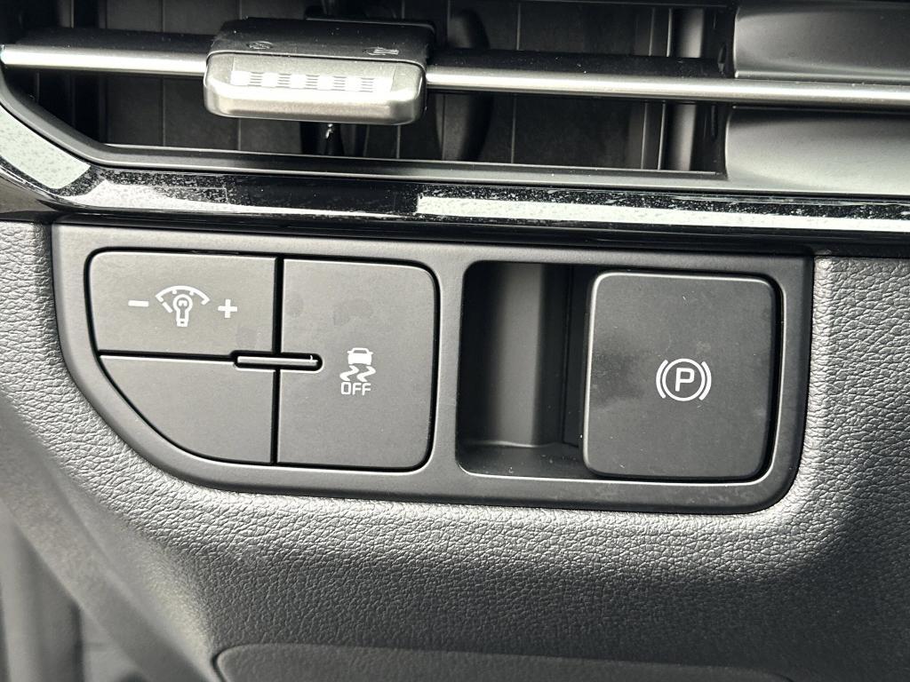 new 2026 Kia Sportage car, priced at $30,405