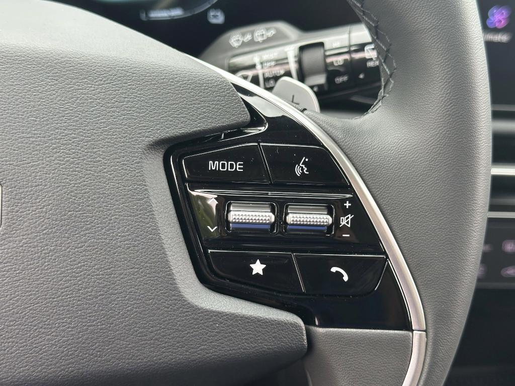 new 2025 Kia Niro car, priced at $32,310