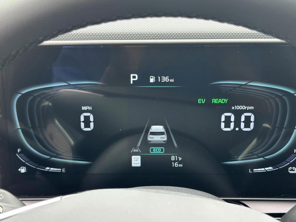 new 2025 Kia Niro car, priced at $32,310