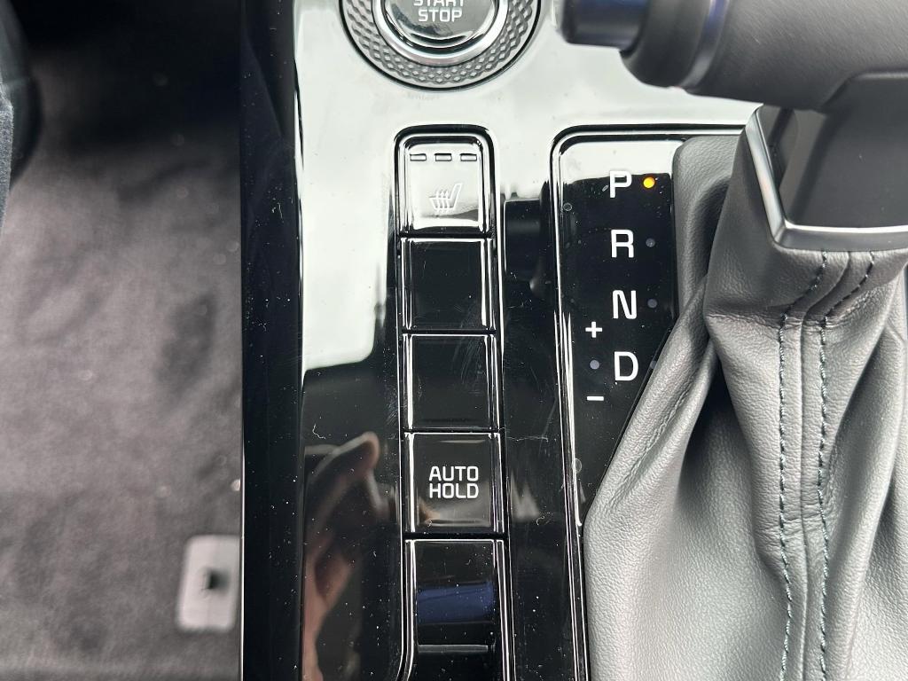 new 2025 Kia Niro car, priced at $32,310