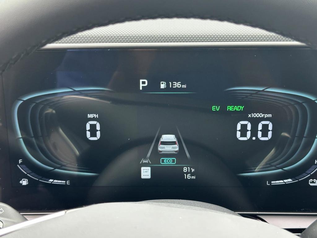 new 2025 Kia Niro car, priced at $32,000