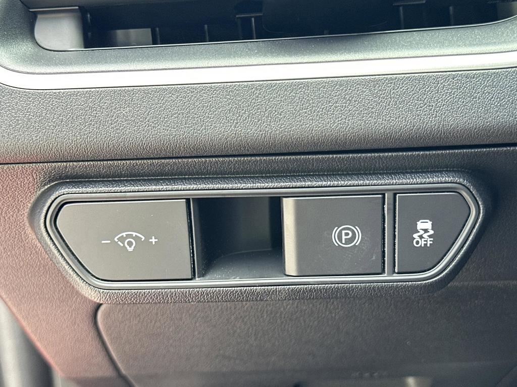 new 2025 Kia K4 car, priced at $22,500