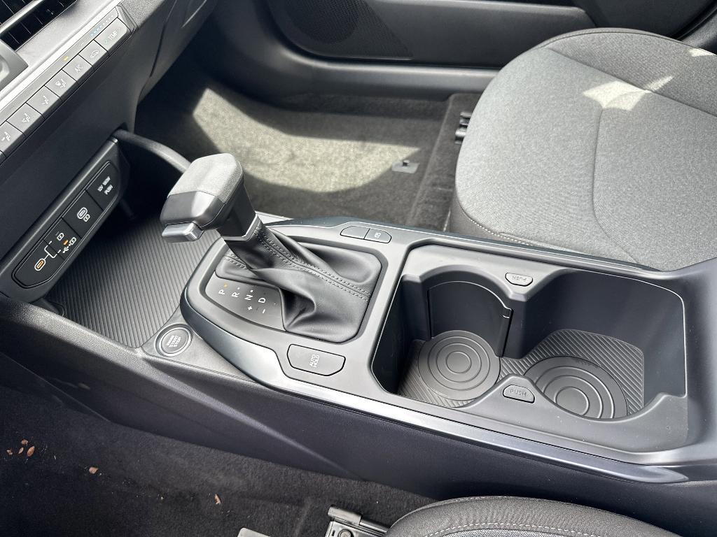 new 2025 Kia K4 car, priced at $22,500