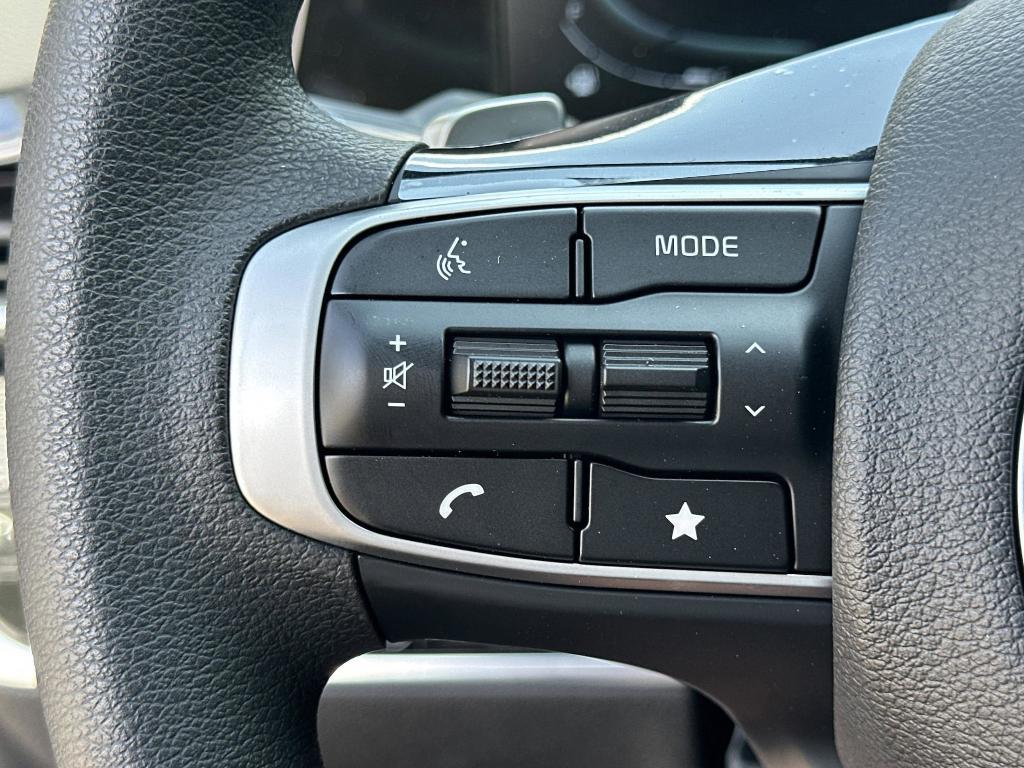 new 2025 Kia Sportage Hybrid car, priced at $27,500