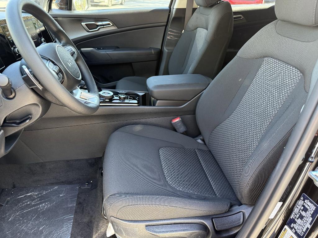 new 2025 Kia Sportage Hybrid car, priced at $28,966