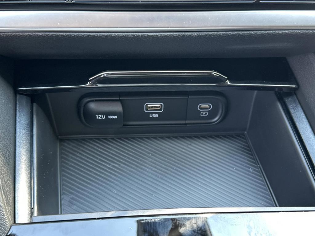 new 2025 Kia Sportage Hybrid car, priced at $27,500