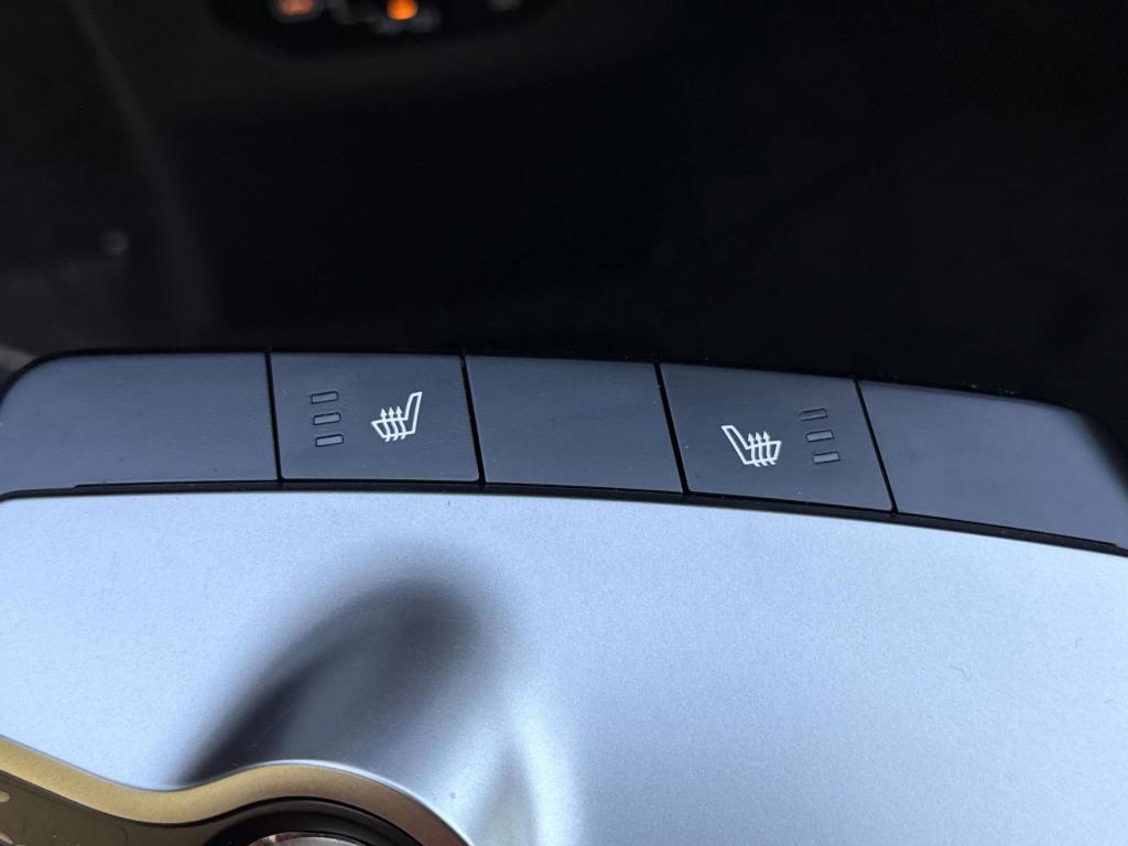 new 2025 Kia EV6 car, priced at $46,000