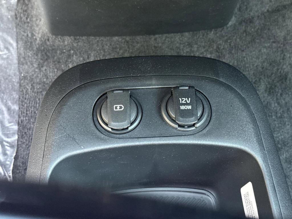 new 2025 Kia EV6 car, priced at $46,000