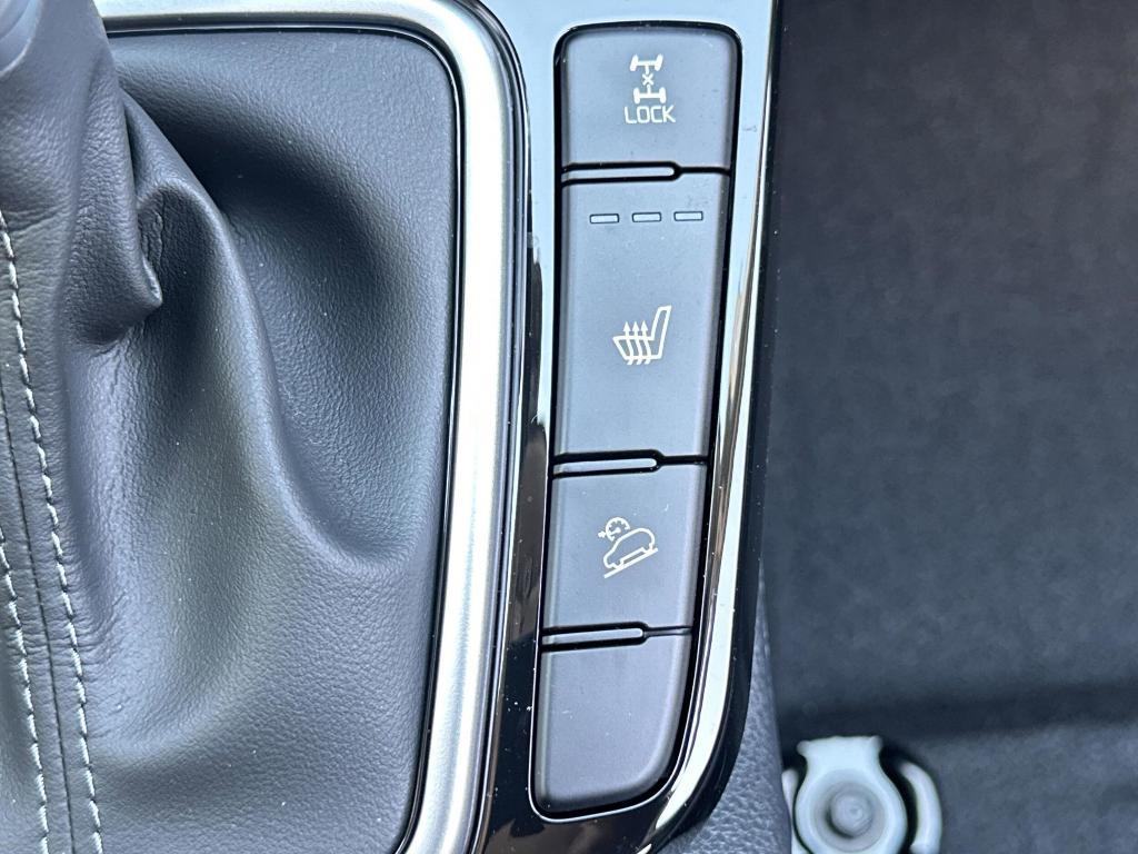 new 2025 Kia Seltos car, priced at $27,199